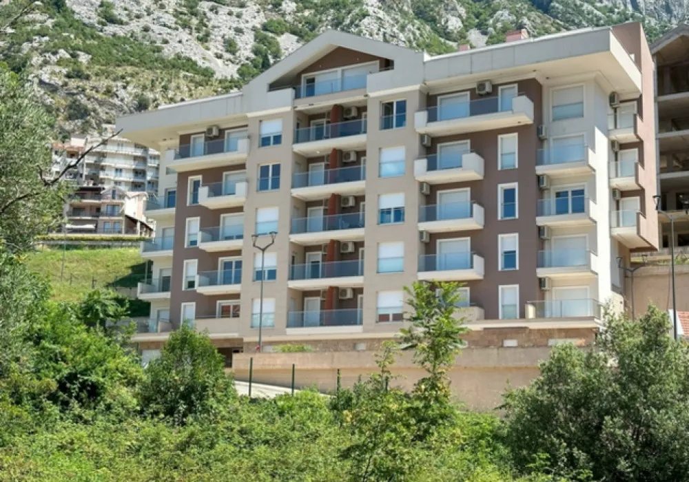 Apartments for sale 60 m². Dobrota. 