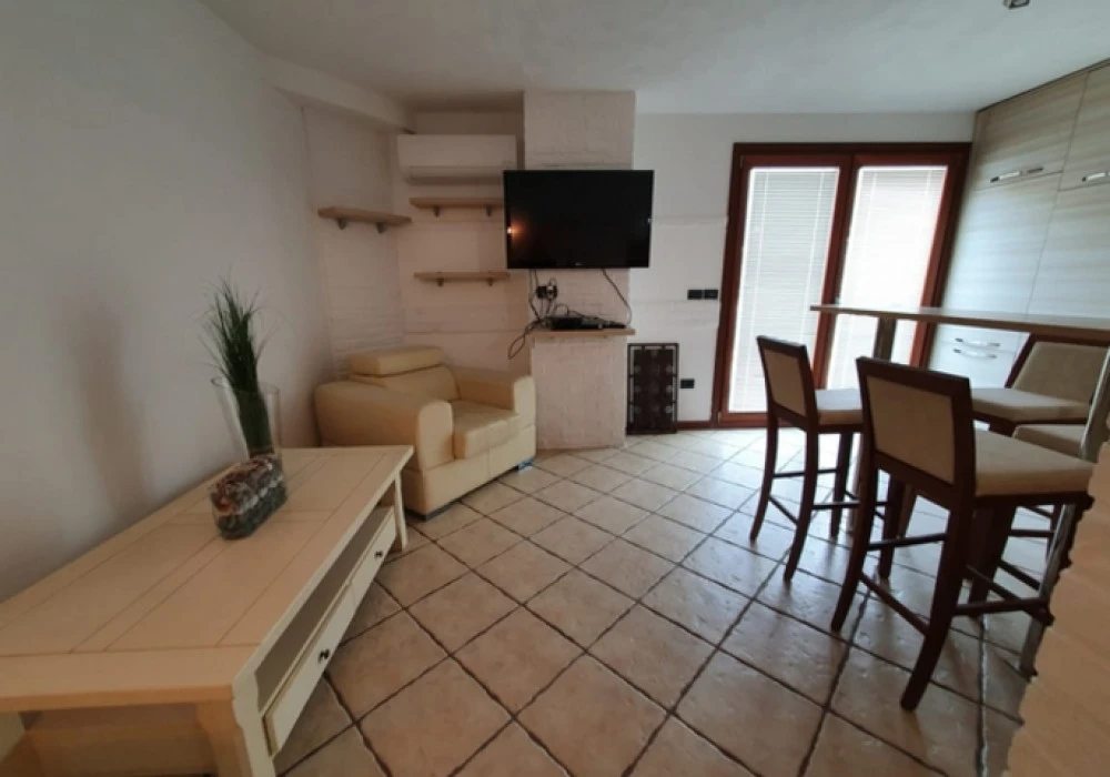 Apartments for sale 3 rooms, 180 m². Rafailovici. 