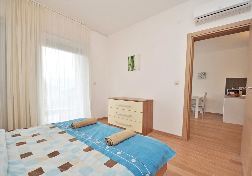 Apartments for sale. Dobrota. 