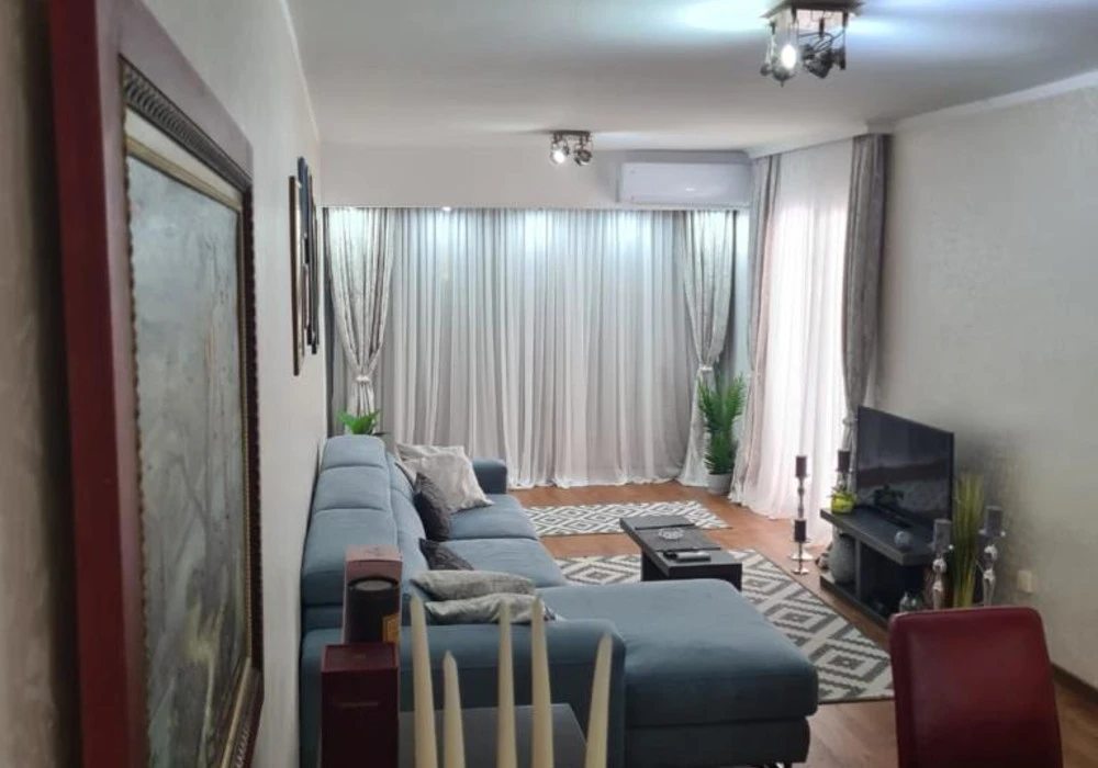 Stan na prodaju 3 собе, 92 m². Budva. 