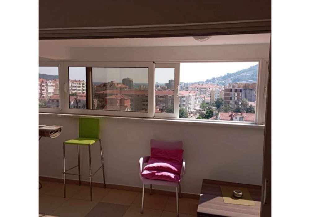 Apartments for sale 3 rooms, 86 m². Budva. 