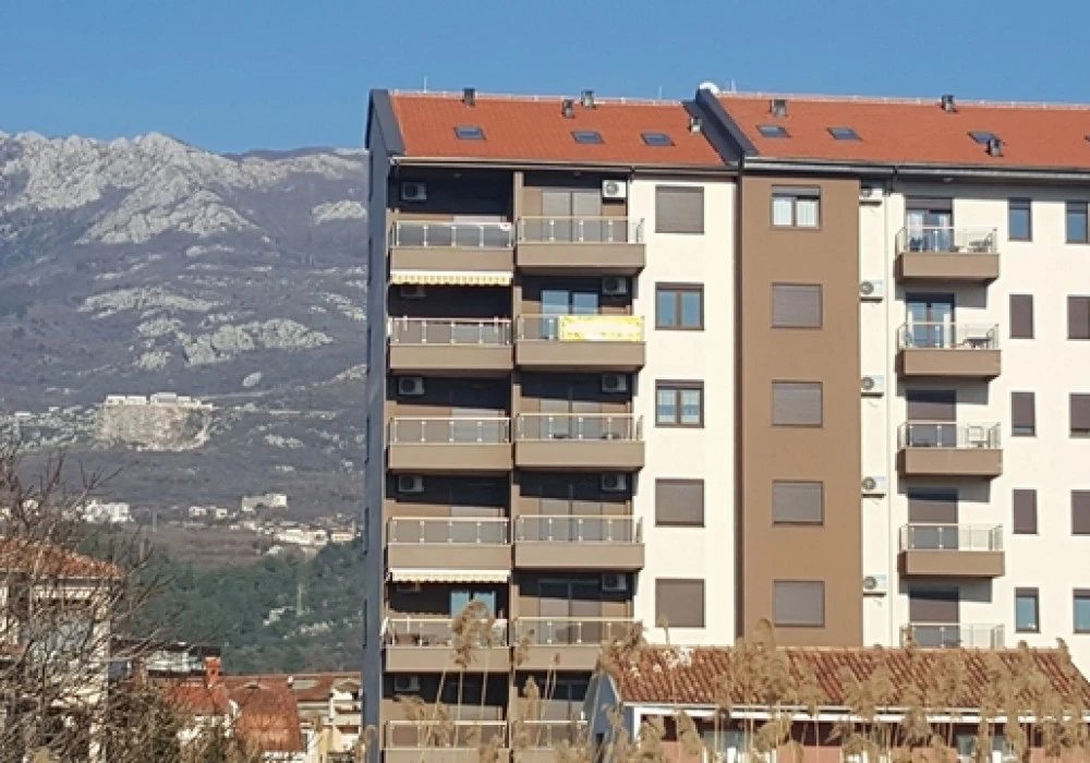 Stan na prodaju 2 собе, 60 m². Budva. 