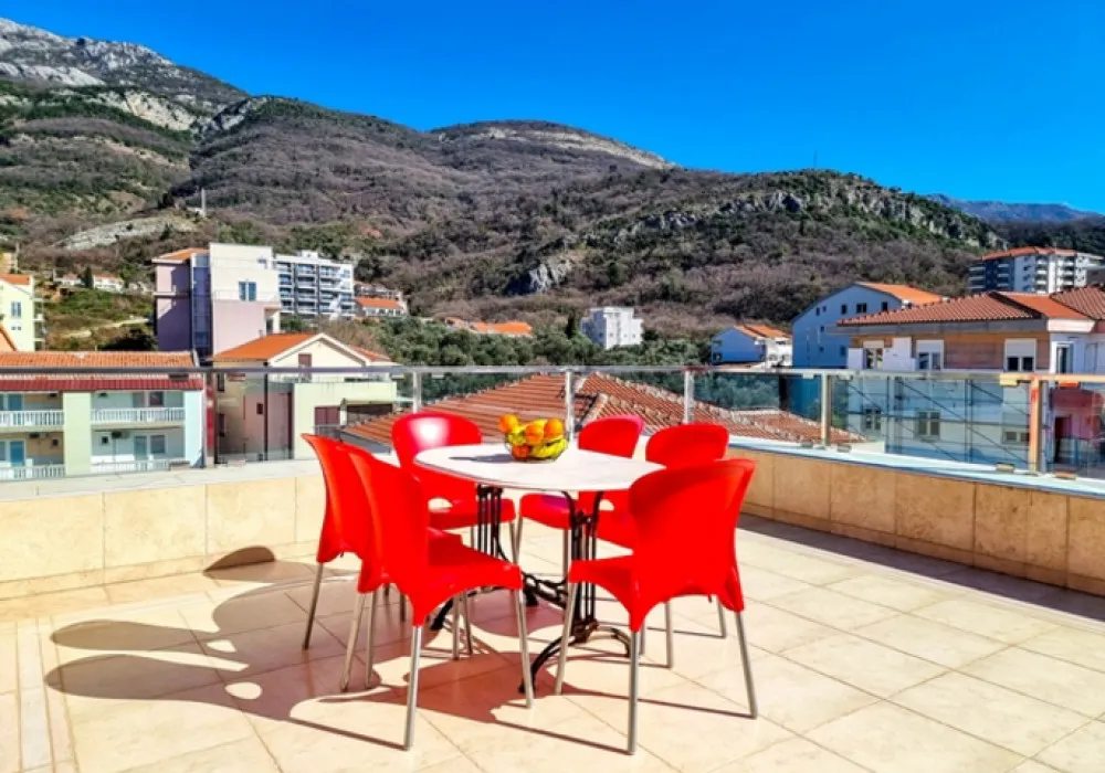 Apartments for sale 3 rooms, 106 m². Becici. 