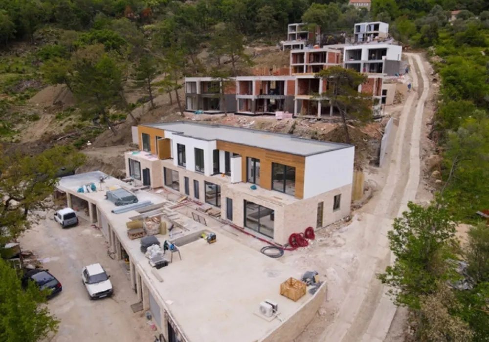 Kuća na prodaju 4 собе, 236 m². Tivat. 