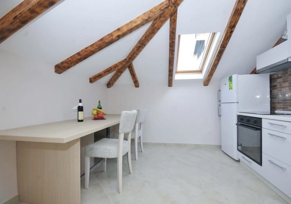 Stan na prodaju 4 собе, 137 m². Becici. 