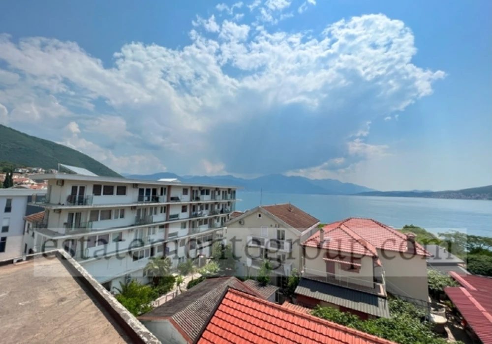 Stan na prodaju 2 собе, 102 m². Herceg Novi. 