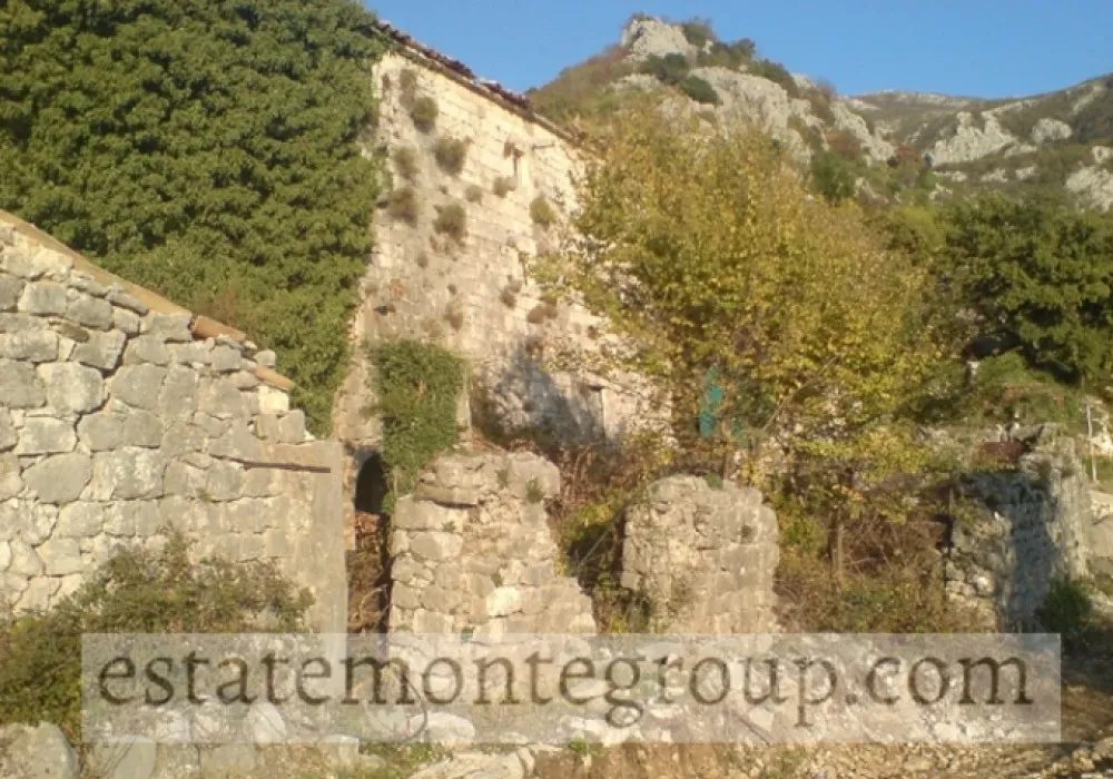 Land for sale for residential construction. Budva. 