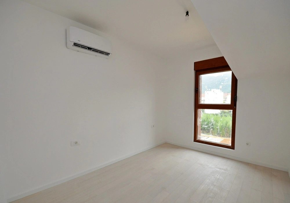 Stan na prodaju 2 собе, 72 m². Tivat. 