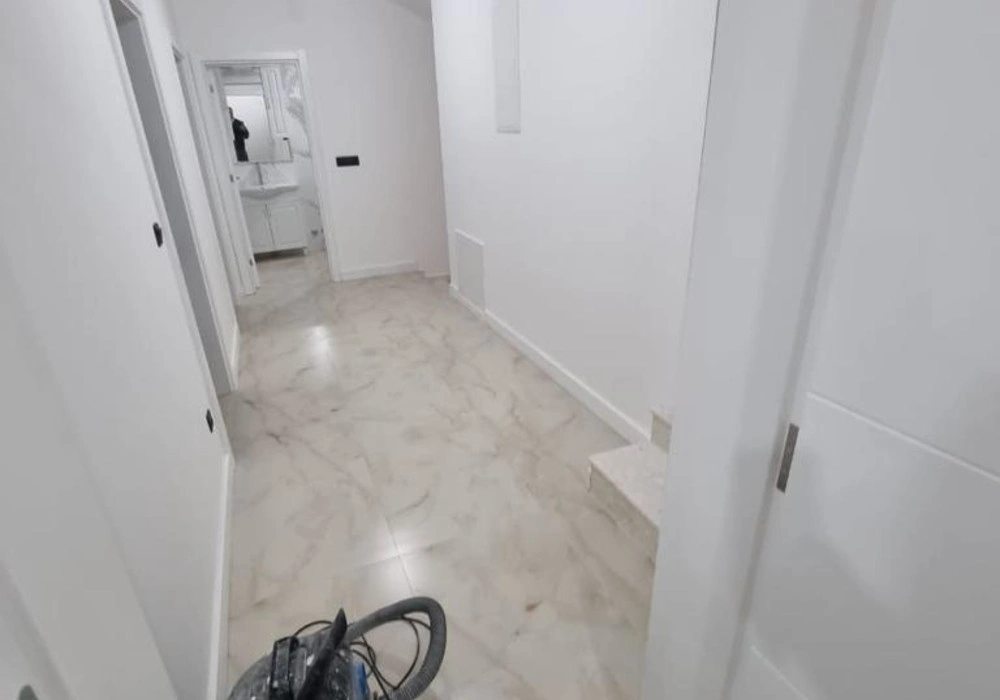 Kuća na prodaju 4 собе, 280 m². Bar. 