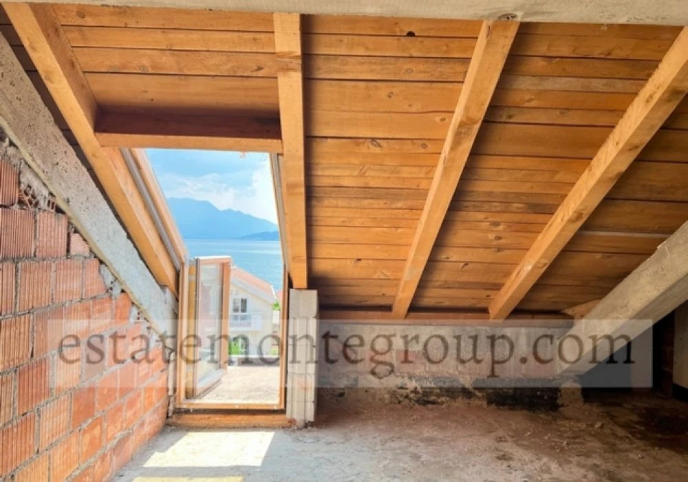 Stan na prodaju 3 собе, 159 m². Herceg Novi. 