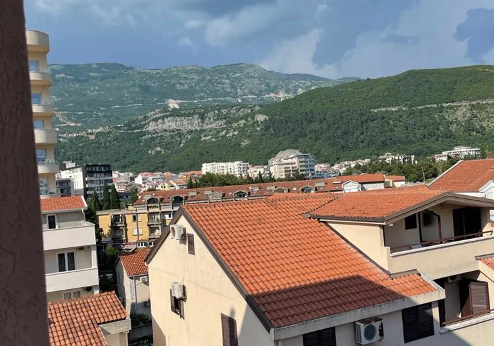 Stan na prodaju 2 собе, 65 m². Budva. 