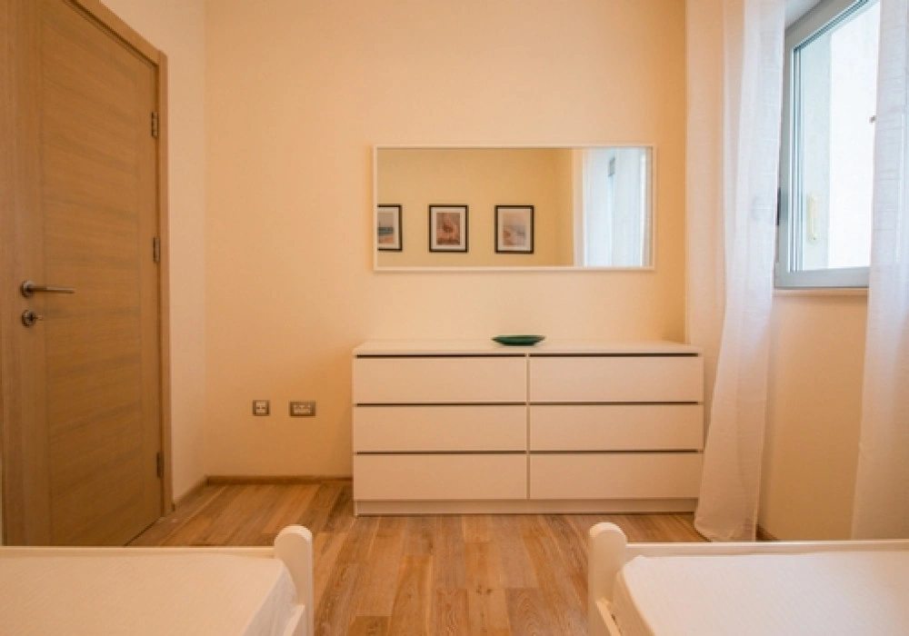 Apartments for sale 2 rooms, 75 m². Dobrota. 