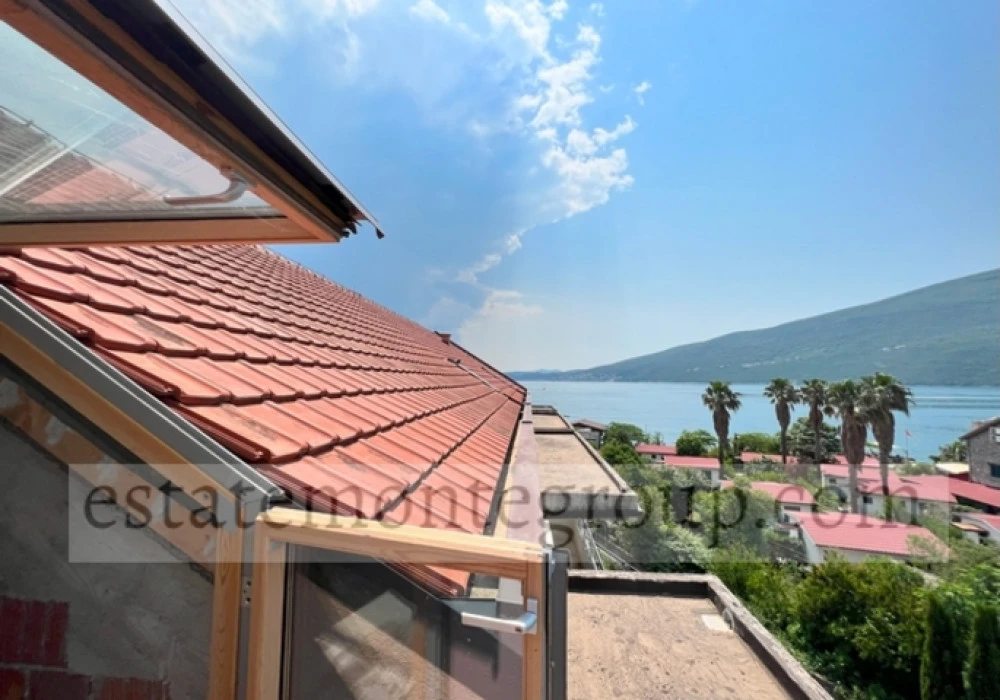 Apartments for sale 2 rooms, 96 m². Herceg Novi. 