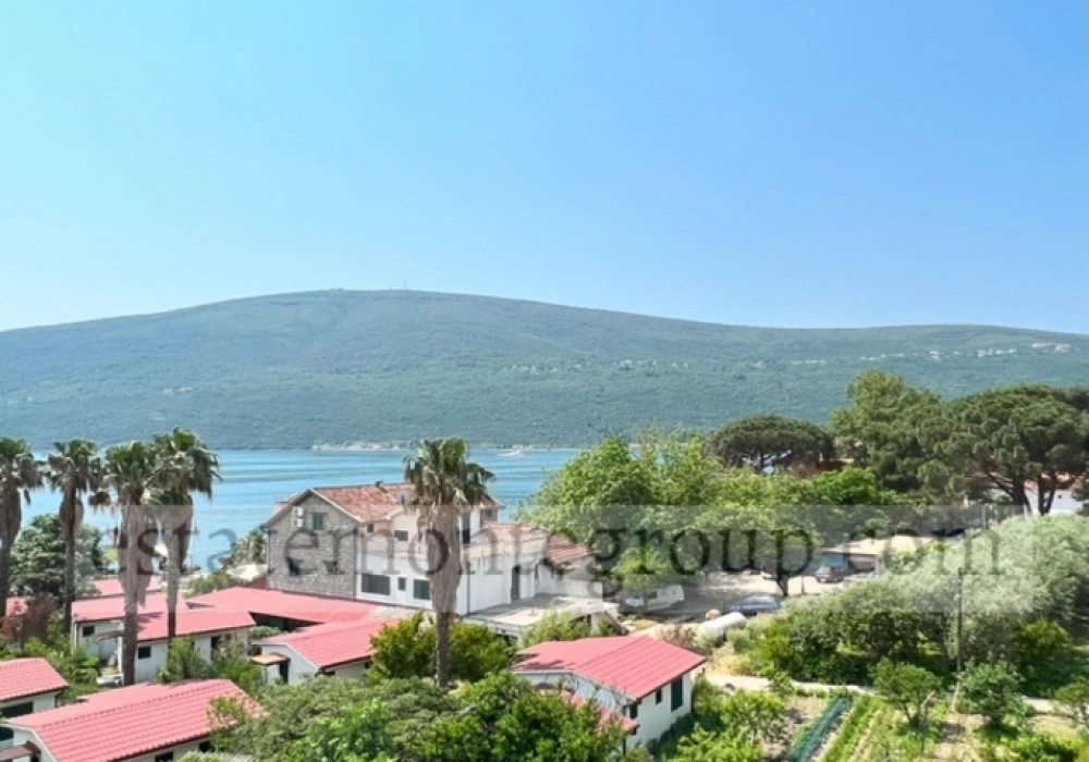 Stan na prodaju 2 собе, 96 m². Herceg Novi. 