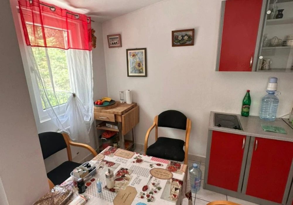 Apartments for sale 80 m². Kotor. 