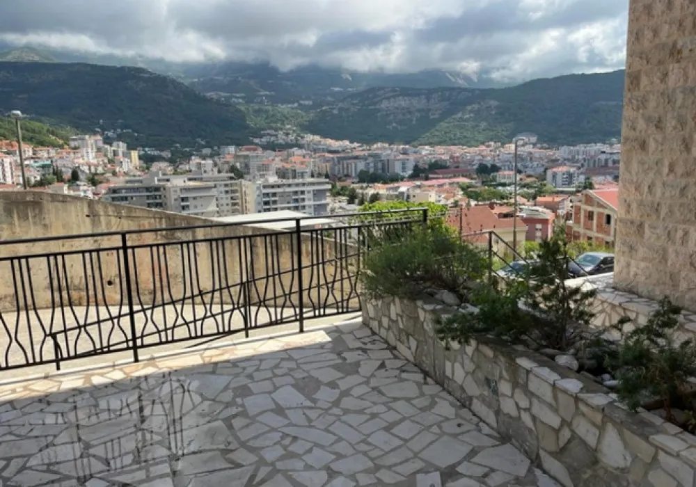 Apartments for sale 40 m². Budva. 