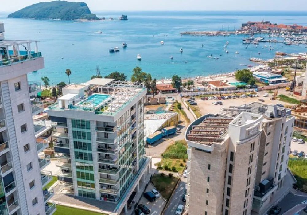 Stan na prodaju 2 собе, 104 m². Budva. 