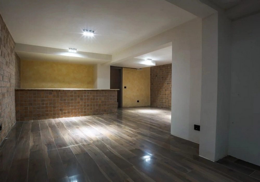 Kuća na prodaju 6 соба, 364 m². Budva. 