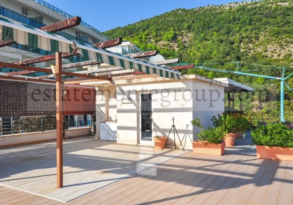 Apartments for sale 2 rooms, 274 m². Becici. 