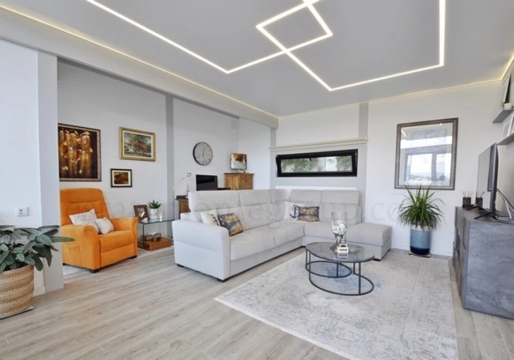 Kuća na prodaju 2 собе, 164 m². Tivat. 