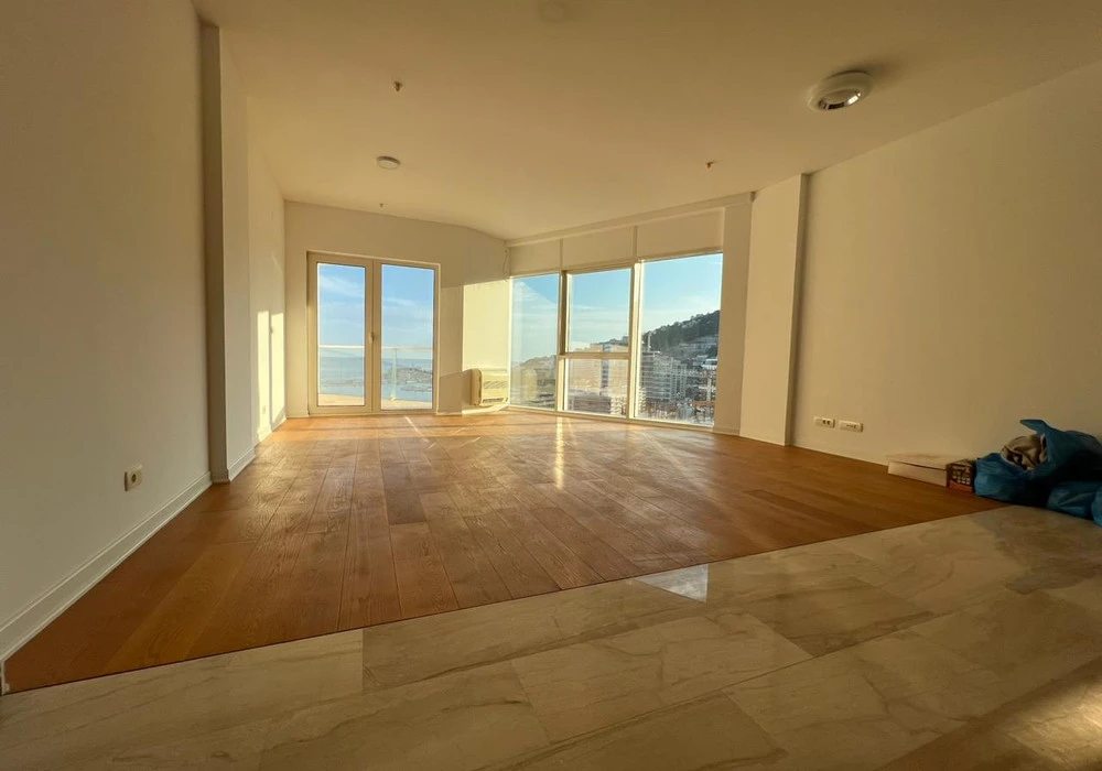 Stan na prodaju 2 собе, 105 m². Budva. 