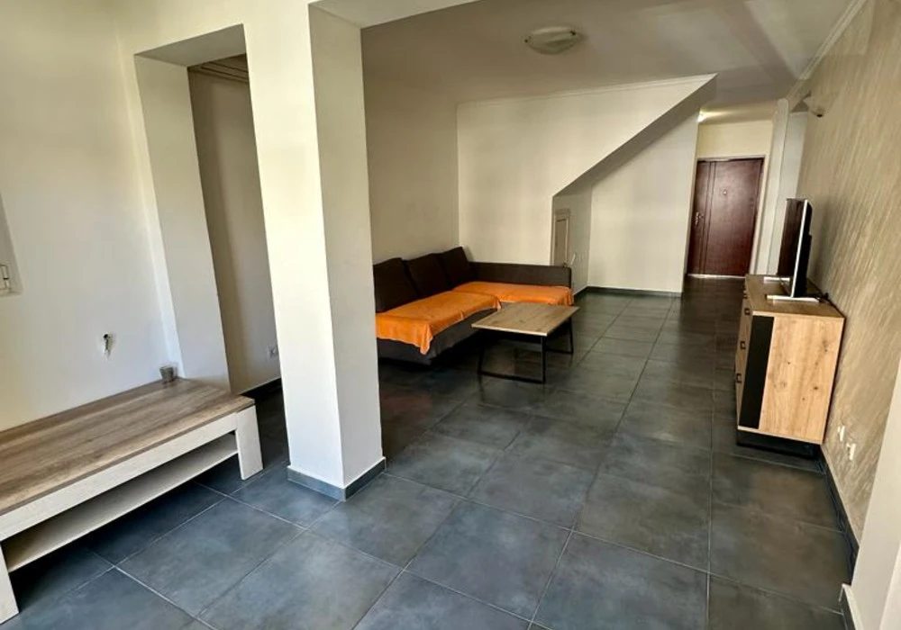 Stan na prodaju 2 собе, 71 m². Becici. 