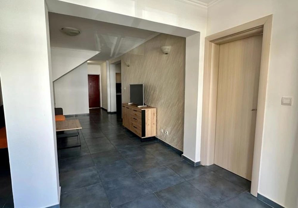 Stan na prodaju 2 собе, 71 m². Becici. 