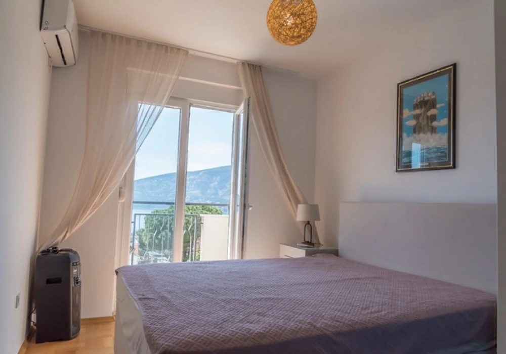 Stan na prodaju 2 собе, 100 m². Herceg Novi. 