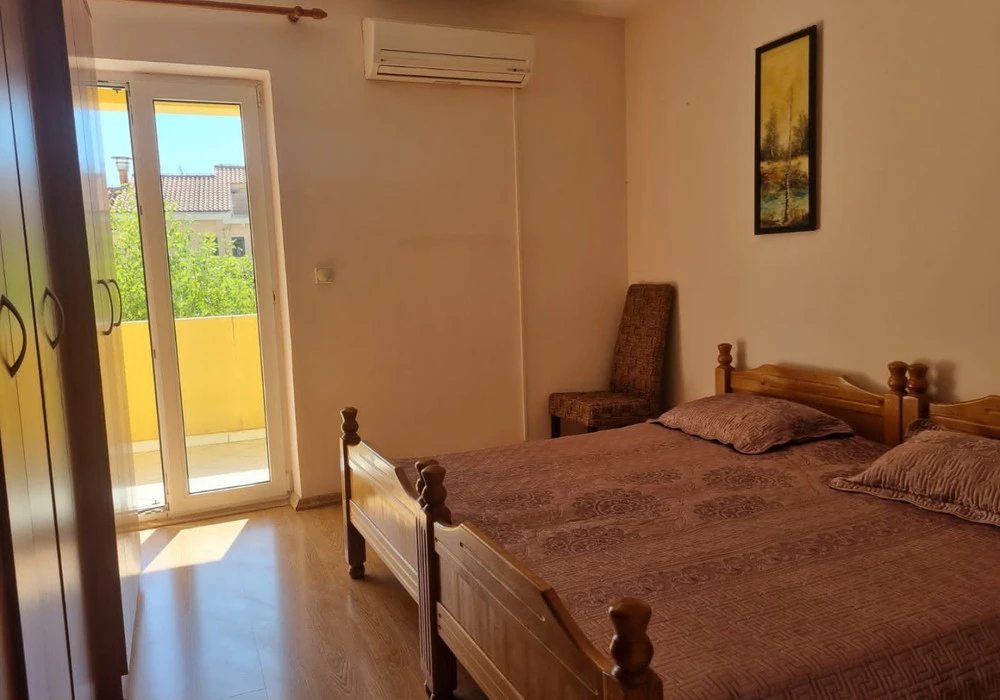 Stan na prodaju 3 собе, 70 m². Petrovac. 