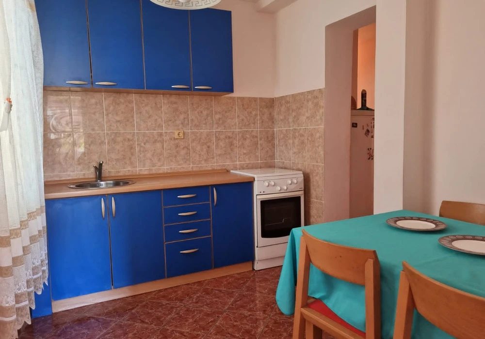 Apartments for sale 3 rooms, 70 m². Petrovac. 