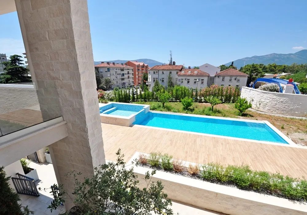 Apartments for sale. Tivat. 