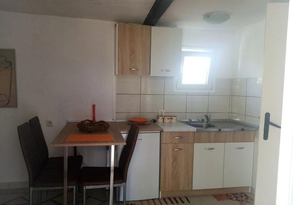 House for sale 3 rooms, 100 m². Krimovica. 