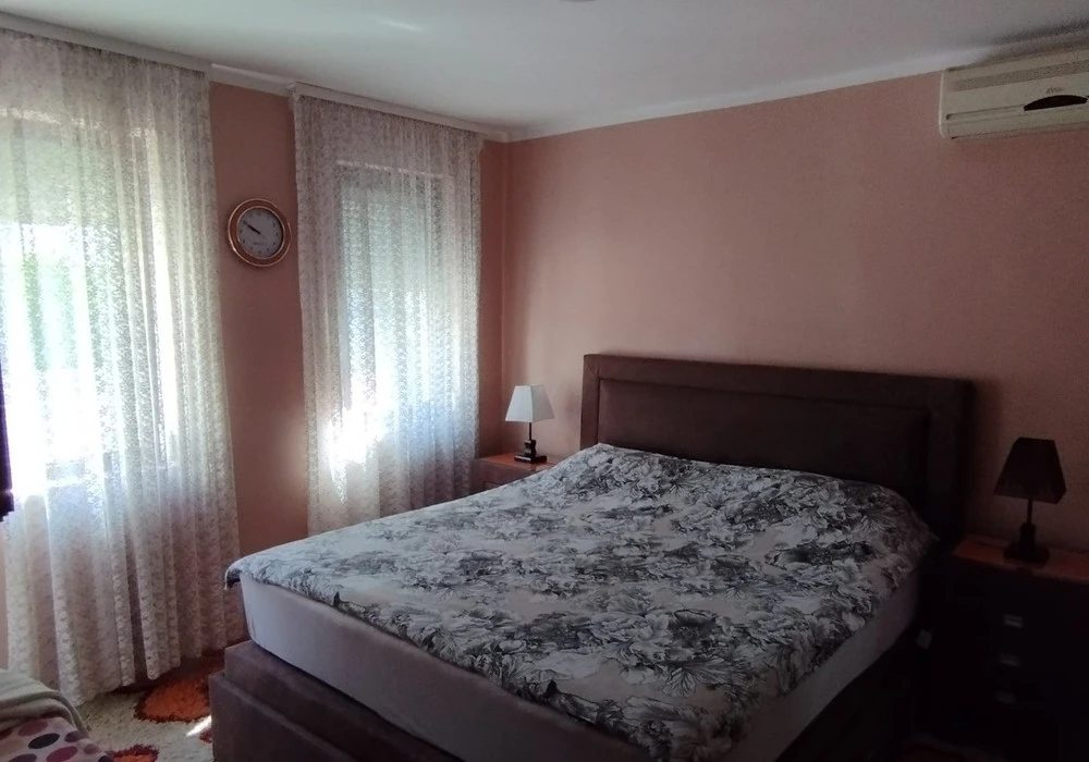 Apartments for sale 2 rooms, 96 m². Kotor. 