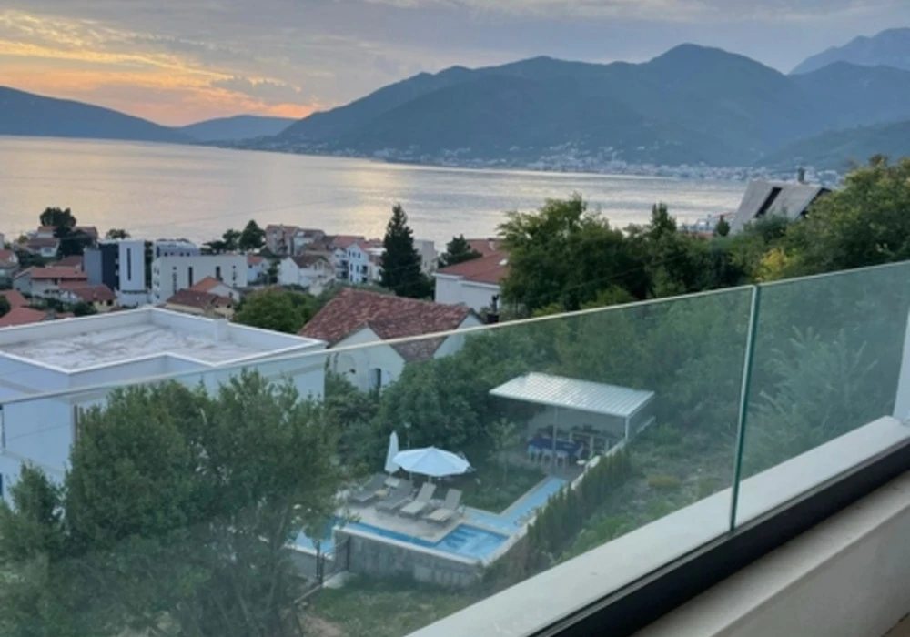 Stan na prodaju 52 m². Tivat. 