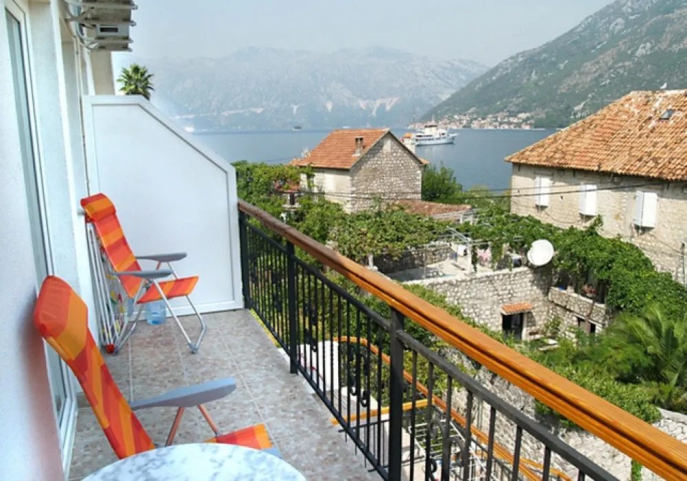 Kuća na prodaju 6 соба, 705 m². Kotor. 