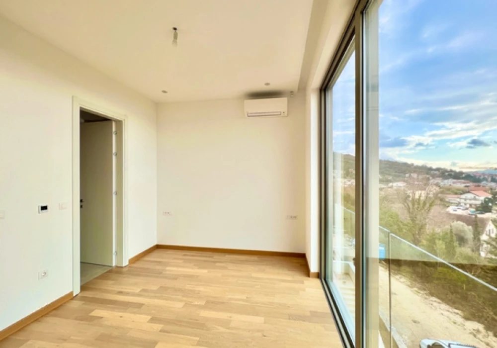 Stan na prodaju 2 собе, 43 m². Tivat. 