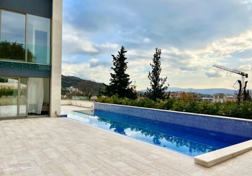 Stan na prodaju 2 собе, 43 m². Tivat. 