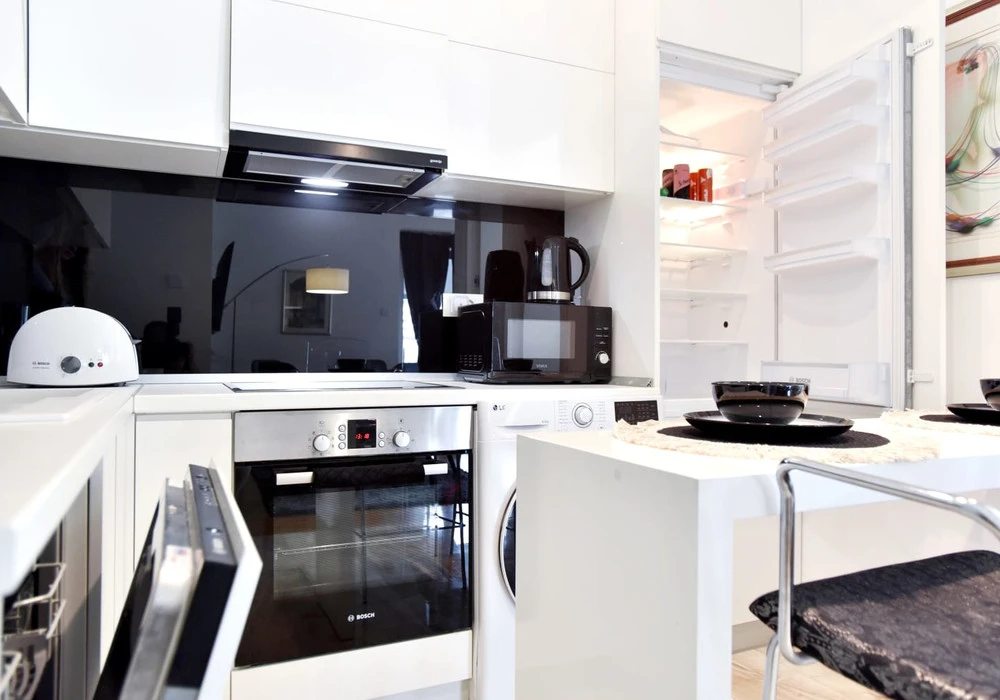 Apartments for sale 3 rooms, 89 m². Budva. 