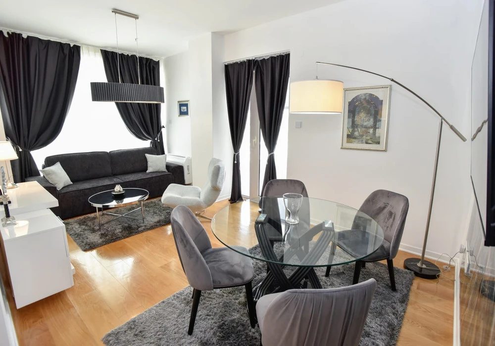 Apartments for sale 3 rooms, 89 m². Budva. 