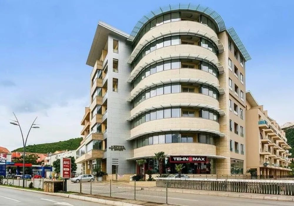 Stan na prodaju 3 собе, 104 m². Budva. 