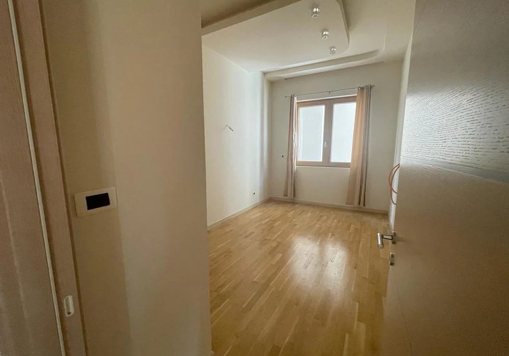 Stan na prodaju 3 собе, 104 m². Budva. 