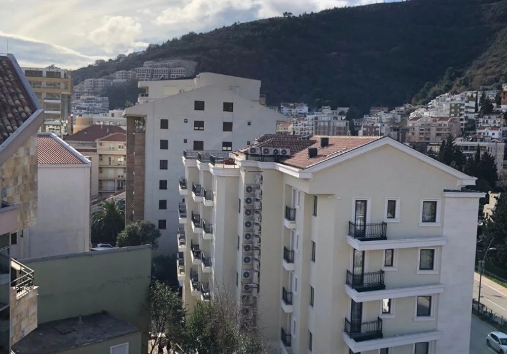 Stan na prodaju 2 собе, 87 m². Budva. 