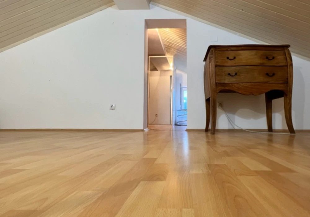 Stan na prodaju 3 собе, 90 m². Budva. 