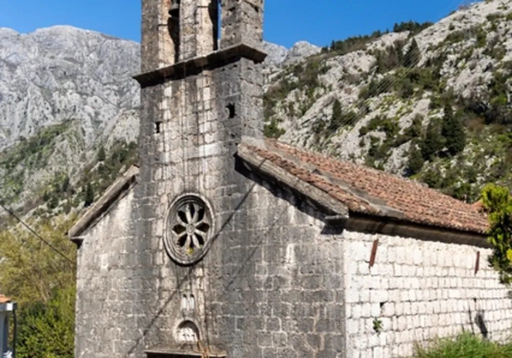 Kuća na prodaju 2 собе, 183 m². Kotor. 