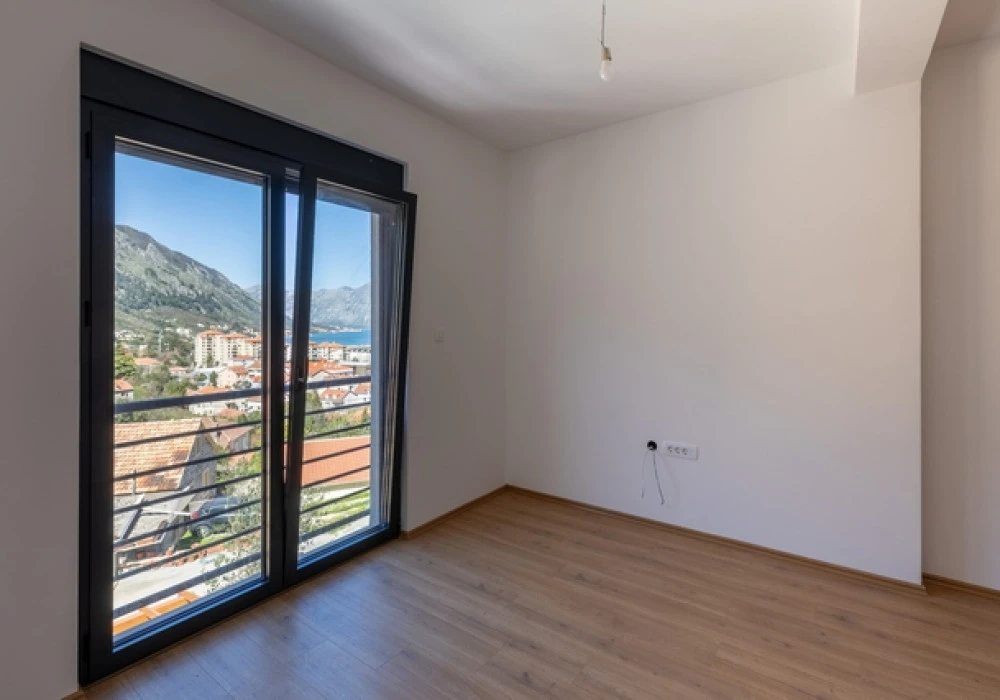 Kuća na prodaju 2 собе, 183 m². Kotor. 