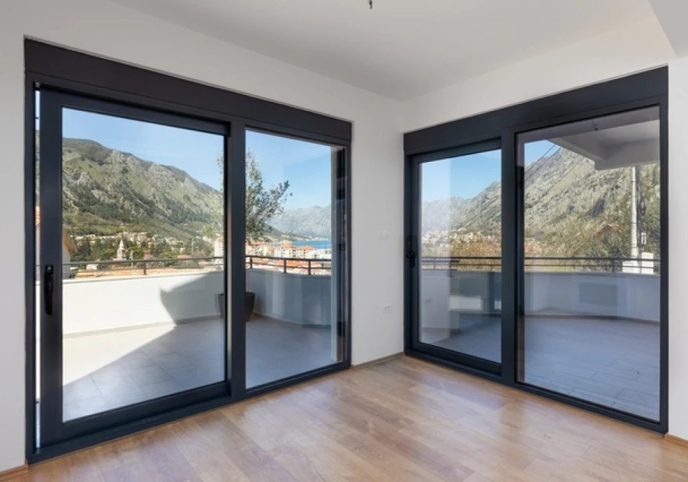 Kuća na prodaju 2 собе, 183 m². Kotor. 