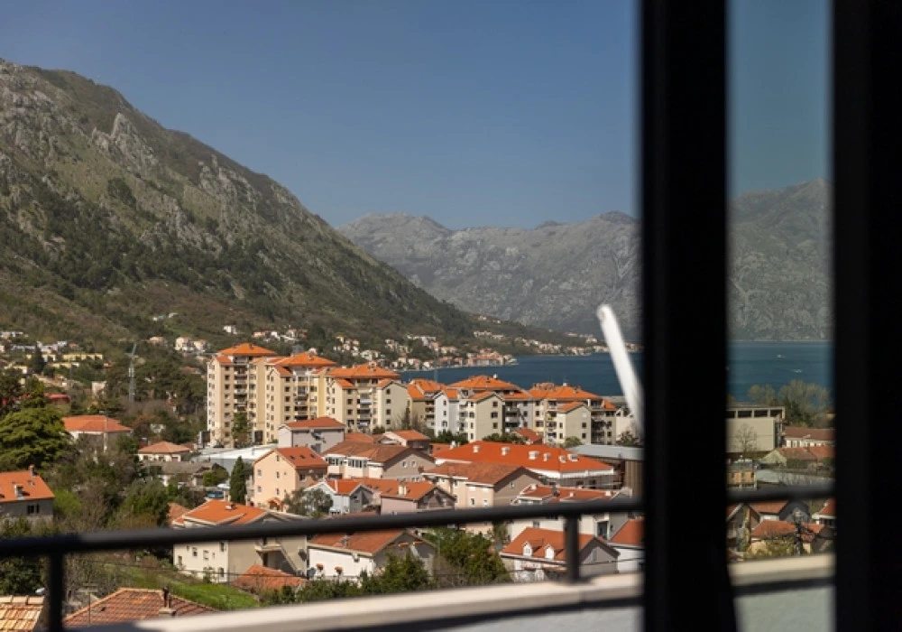 Kuća na prodaju 2 собе, 183 m². Kotor. 