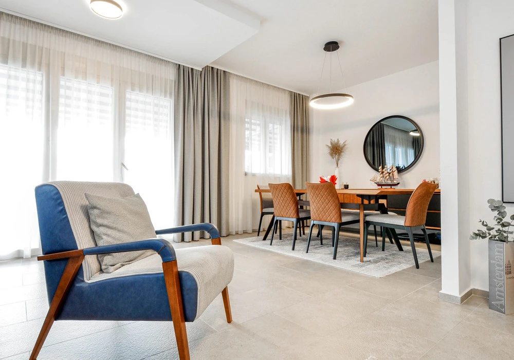 Stan na prodaju 3 собе, 175 m². Tivat. 