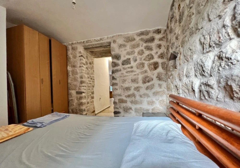 Apartments for sale 80 m². Kotor. 