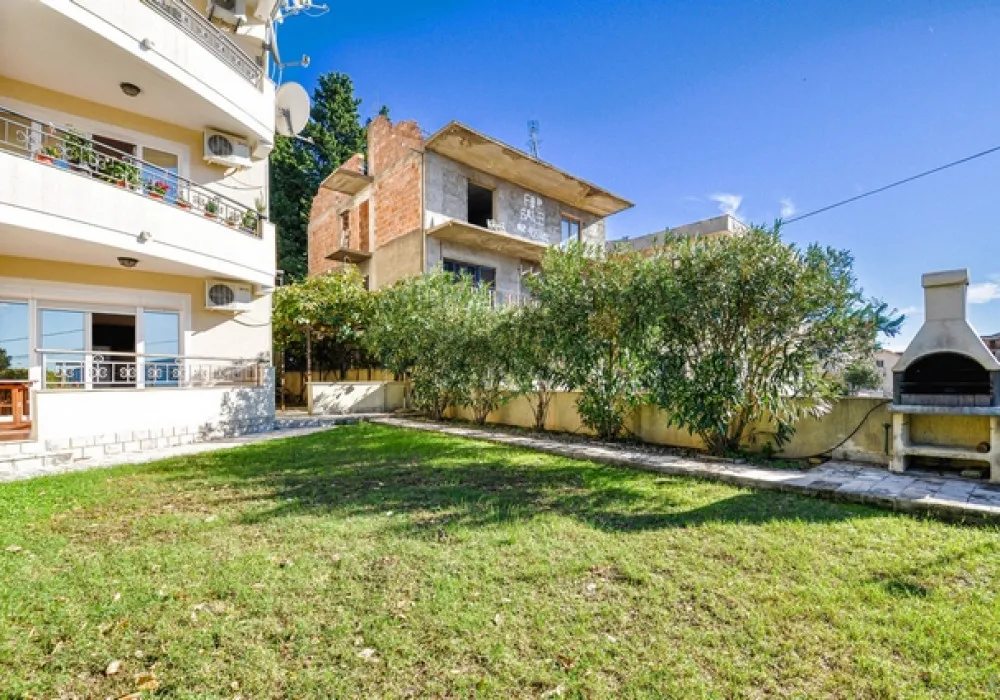 Stan na prodaju 2 собе, 131 m². Tivat. 